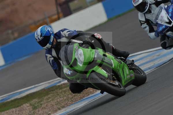 Motorcycle action photographs;Trackday digital images;donington;donington park leicestershire;donington photographs;event digital images;eventdigitalimages;no limits trackday;peter wileman photography;trackday;trackday photos