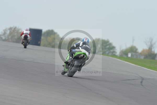Motorcycle action photographs;Trackday digital images;donington;donington park leicestershire;donington photographs;event digital images;eventdigitalimages;no limits trackday;peter wileman photography;trackday;trackday photos