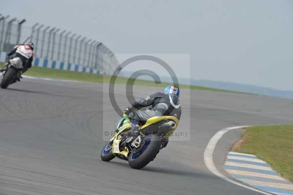Motorcycle action photographs;Trackday digital images;donington;donington park leicestershire;donington photographs;event digital images;eventdigitalimages;no limits trackday;peter wileman photography;trackday;trackday photos