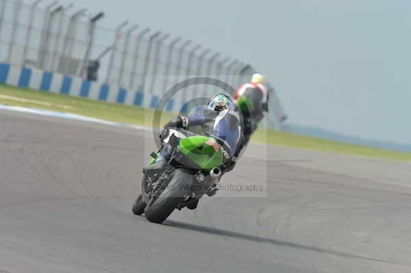 Motorcycle action photographs;Trackday digital images;donington;donington park leicestershire;donington photographs;event digital images;eventdigitalimages;no limits trackday;peter wileman photography;trackday;trackday photos
