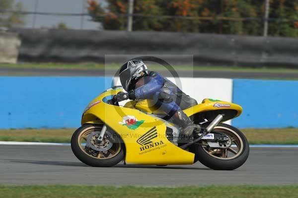 Motorcycle action photographs;Trackday digital images;donington;donington park leicestershire;donington photographs;event digital images;eventdigitalimages;no limits trackday;peter wileman photography;trackday;trackday photos