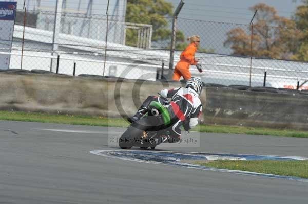 Motorcycle action photographs;Trackday digital images;donington;donington park leicestershire;donington photographs;event digital images;eventdigitalimages;no limits trackday;peter wileman photography;trackday;trackday photos