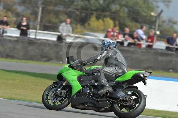 Motorcycle action photographs;Trackday digital images;donington;donington park leicestershire;donington photographs;event digital images;eventdigitalimages;no limits trackday;peter wileman photography;trackday;trackday photos