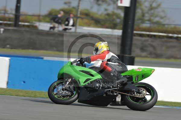 Motorcycle action photographs;Trackday digital images;donington;donington park leicestershire;donington photographs;event digital images;eventdigitalimages;no limits trackday;peter wileman photography;trackday;trackday photos