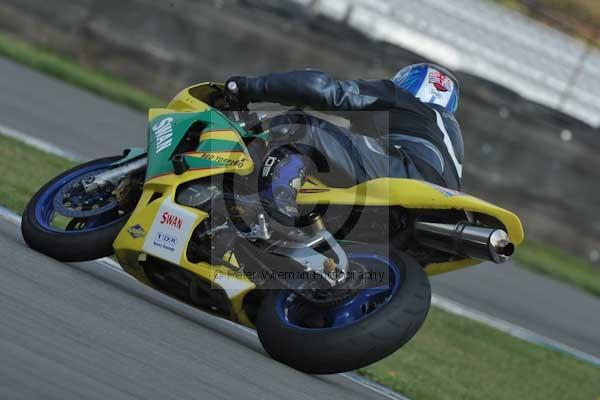 Motorcycle action photographs;Trackday digital images;donington;donington park leicestershire;donington photographs;event digital images;eventdigitalimages;no limits trackday;peter wileman photography;trackday;trackday photos