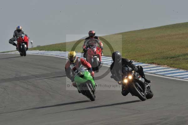 Motorcycle action photographs;Trackday digital images;donington;donington park leicestershire;donington photographs;event digital images;eventdigitalimages;no limits trackday;peter wileman photography;trackday;trackday photos