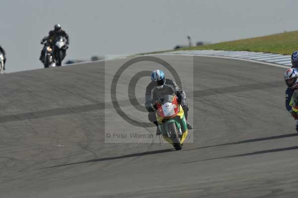 Motorcycle action photographs;Trackday digital images;donington;donington park leicestershire;donington photographs;event digital images;eventdigitalimages;no limits trackday;peter wileman photography;trackday;trackday photos