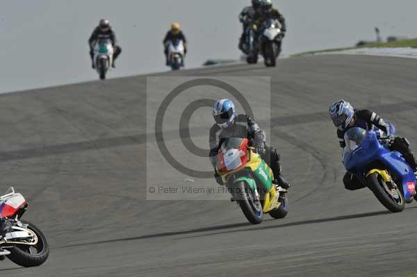Motorcycle action photographs;Trackday digital images;donington;donington park leicestershire;donington photographs;event digital images;eventdigitalimages;no limits trackday;peter wileman photography;trackday;trackday photos