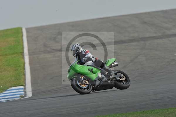 Motorcycle action photographs;Trackday digital images;donington;donington park leicestershire;donington photographs;event digital images;eventdigitalimages;no limits trackday;peter wileman photography;trackday;trackday photos