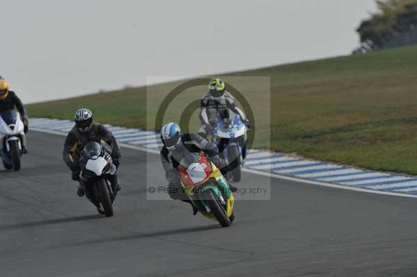 Motorcycle action photographs;Trackday digital images;donington;donington park leicestershire;donington photographs;event digital images;eventdigitalimages;no limits trackday;peter wileman photography;trackday;trackday photos