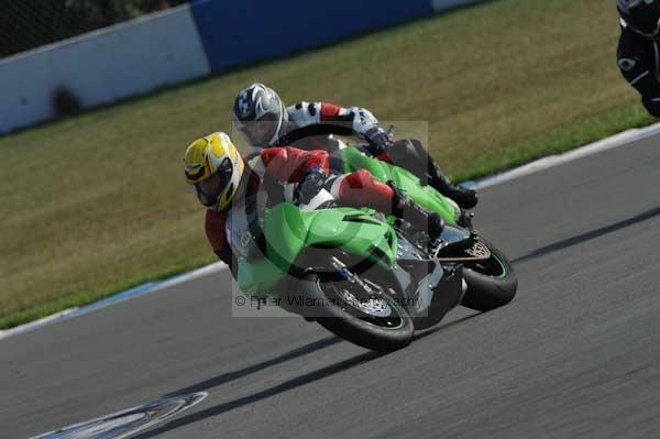 Motorcycle action photographs;Trackday digital images;donington;donington park leicestershire;donington photographs;event digital images;eventdigitalimages;no limits trackday;peter wileman photography;trackday;trackday photos