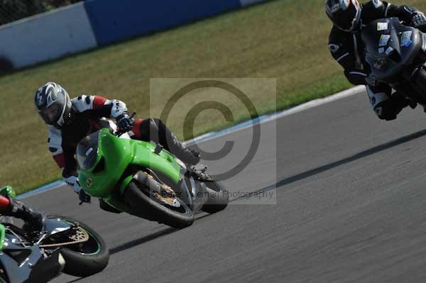 Motorcycle action photographs;Trackday digital images;donington;donington park leicestershire;donington photographs;event digital images;eventdigitalimages;no limits trackday;peter wileman photography;trackday;trackday photos