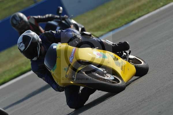 Motorcycle action photographs;Trackday digital images;donington;donington park leicestershire;donington photographs;event digital images;eventdigitalimages;no limits trackday;peter wileman photography;trackday;trackday photos
