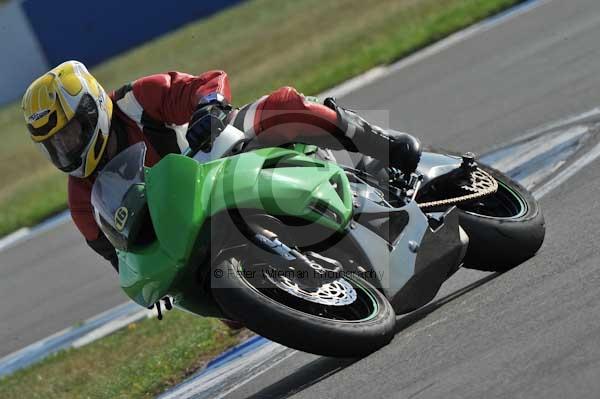 Motorcycle action photographs;Trackday digital images;donington;donington park leicestershire;donington photographs;event digital images;eventdigitalimages;no limits trackday;peter wileman photography;trackday;trackday photos