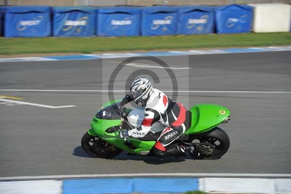Motorcycle action photographs;Trackday digital images;donington;donington park leicestershire;donington photographs;event digital images;eventdigitalimages;no limits trackday;peter wileman photography;trackday;trackday photos