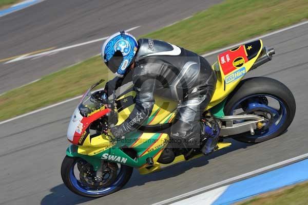 Motorcycle action photographs;Trackday digital images;donington;donington park leicestershire;donington photographs;event digital images;eventdigitalimages;no limits trackday;peter wileman photography;trackday;trackday photos