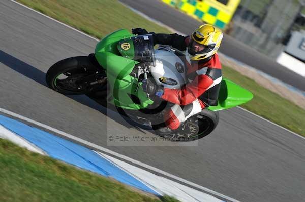 Motorcycle action photographs;Trackday digital images;donington;donington park leicestershire;donington photographs;event digital images;eventdigitalimages;no limits trackday;peter wileman photography;trackday;trackday photos