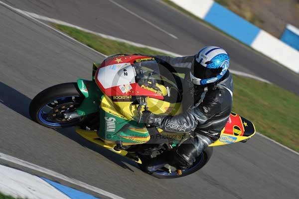 Motorcycle action photographs;Trackday digital images;donington;donington park leicestershire;donington photographs;event digital images;eventdigitalimages;no limits trackday;peter wileman photography;trackday;trackday photos