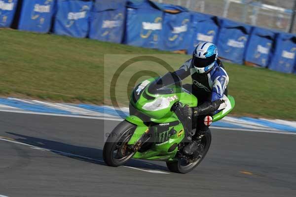 Motorcycle action photographs;Trackday digital images;donington;donington park leicestershire;donington photographs;event digital images;eventdigitalimages;no limits trackday;peter wileman photography;trackday;trackday photos