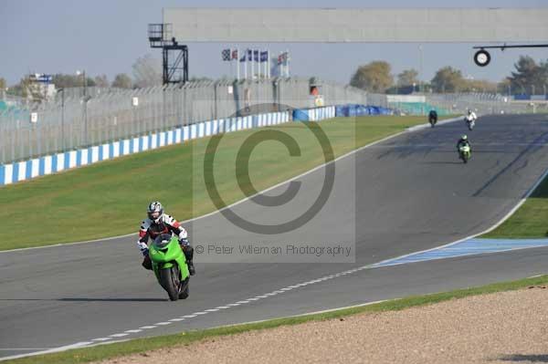 Motorcycle action photographs;Trackday digital images;donington;donington park leicestershire;donington photographs;event digital images;eventdigitalimages;no limits trackday;peter wileman photography;trackday;trackday photos