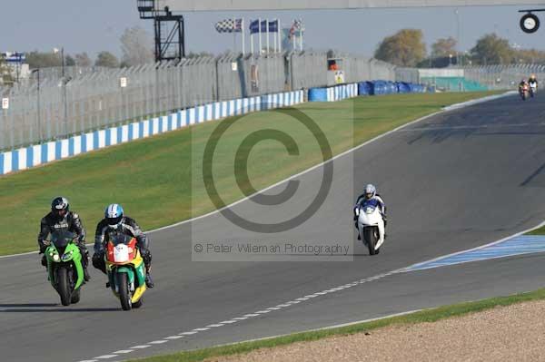 Motorcycle action photographs;Trackday digital images;donington;donington park leicestershire;donington photographs;event digital images;eventdigitalimages;no limits trackday;peter wileman photography;trackday;trackday photos