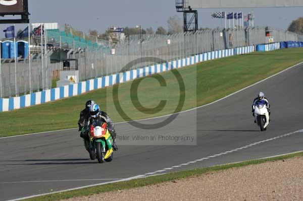 Motorcycle action photographs;Trackday digital images;donington;donington park leicestershire;donington photographs;event digital images;eventdigitalimages;no limits trackday;peter wileman photography;trackday;trackday photos
