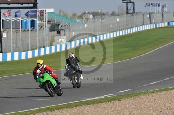 Motorcycle action photographs;Trackday digital images;donington;donington park leicestershire;donington photographs;event digital images;eventdigitalimages;no limits trackday;peter wileman photography;trackday;trackday photos