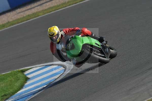Motorcycle action photographs;Trackday digital images;donington;donington park leicestershire;donington photographs;event digital images;eventdigitalimages;no limits trackday;peter wileman photography;trackday;trackday photos