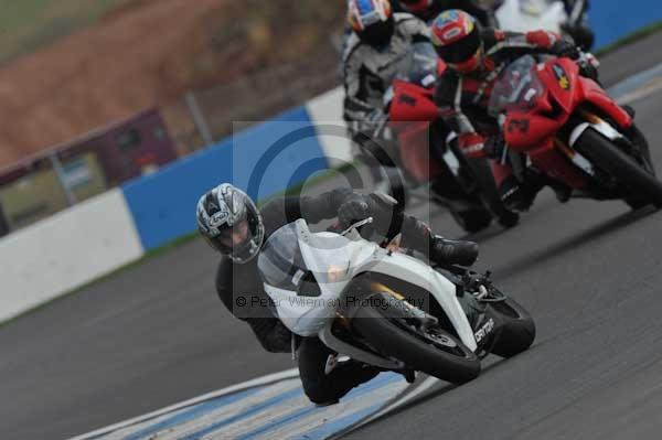 Motorcycle action photographs;Trackday digital images;donington;donington park leicestershire;donington photographs;event digital images;eventdigitalimages;no limits trackday;peter wileman photography;trackday;trackday photos