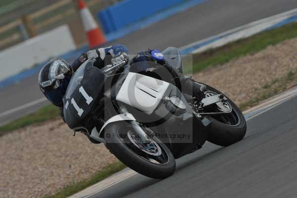 Motorcycle action photographs;Trackday digital images;donington;donington park leicestershire;donington photographs;event digital images;eventdigitalimages;no limits trackday;peter wileman photography;trackday;trackday photos