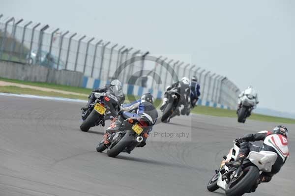 Motorcycle action photographs;Trackday digital images;donington;donington park leicestershire;donington photographs;event digital images;eventdigitalimages;no limits trackday;peter wileman photography;trackday;trackday photos
