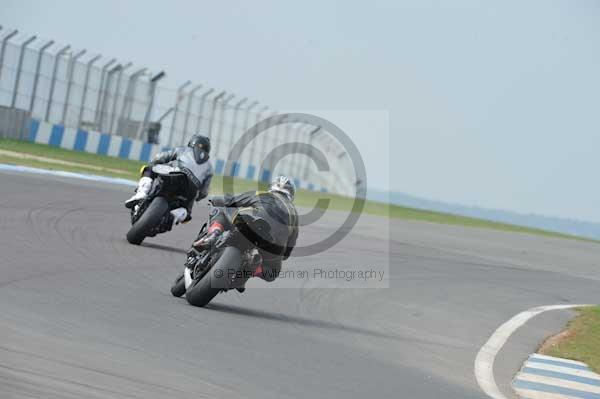 Motorcycle action photographs;Trackday digital images;donington;donington park leicestershire;donington photographs;event digital images;eventdigitalimages;no limits trackday;peter wileman photography;trackday;trackday photos