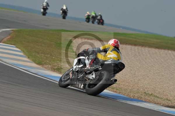 Motorcycle action photographs;Trackday digital images;donington;donington park leicestershire;donington photographs;event digital images;eventdigitalimages;no limits trackday;peter wileman photography;trackday;trackday photos