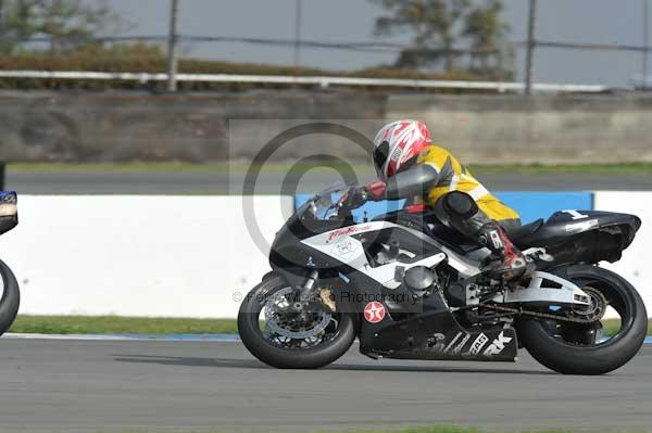 Motorcycle action photographs;Trackday digital images;donington;donington park leicestershire;donington photographs;event digital images;eventdigitalimages;no limits trackday;peter wileman photography;trackday;trackday photos