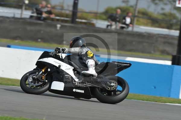 Motorcycle action photographs;Trackday digital images;donington;donington park leicestershire;donington photographs;event digital images;eventdigitalimages;no limits trackday;peter wileman photography;trackday;trackday photos