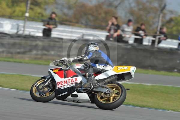 Motorcycle action photographs;Trackday digital images;donington;donington park leicestershire;donington photographs;event digital images;eventdigitalimages;no limits trackday;peter wileman photography;trackday;trackday photos