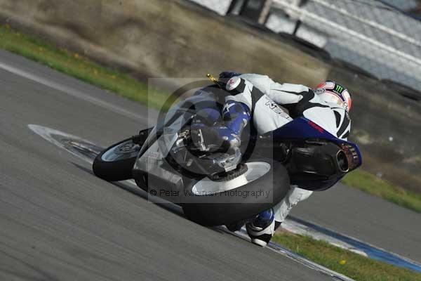 Motorcycle action photographs;Trackday digital images;donington;donington park leicestershire;donington photographs;event digital images;eventdigitalimages;no limits trackday;peter wileman photography;trackday;trackday photos