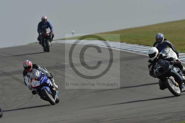 Motorcycle action photographs;Trackday digital images;donington;donington park leicestershire;donington photographs;event digital images;eventdigitalimages;no limits trackday;peter wileman photography;trackday;trackday photos