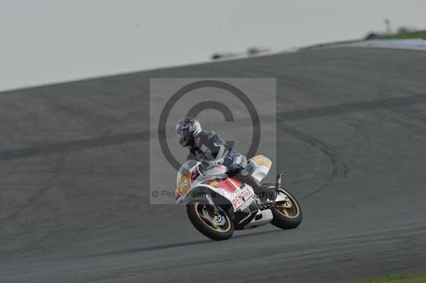 Motorcycle action photographs;Trackday digital images;donington;donington park leicestershire;donington photographs;event digital images;eventdigitalimages;no limits trackday;peter wileman photography;trackday;trackday photos