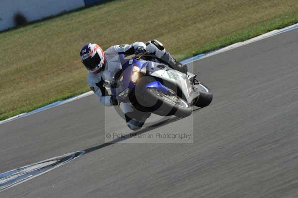 Motorcycle action photographs;Trackday digital images;donington;donington park leicestershire;donington photographs;event digital images;eventdigitalimages;no limits trackday;peter wileman photography;trackday;trackday photos