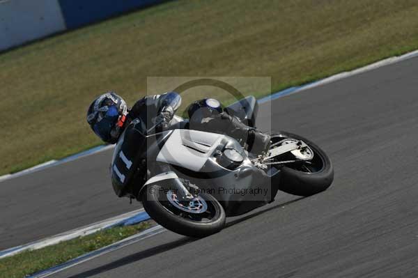 Motorcycle action photographs;Trackday digital images;donington;donington park leicestershire;donington photographs;event digital images;eventdigitalimages;no limits trackday;peter wileman photography;trackday;trackday photos