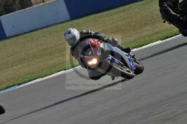 Motorcycle action photographs;Trackday digital images;donington;donington park leicestershire;donington photographs;event digital images;eventdigitalimages;no limits trackday;peter wileman photography;trackday;trackday photos