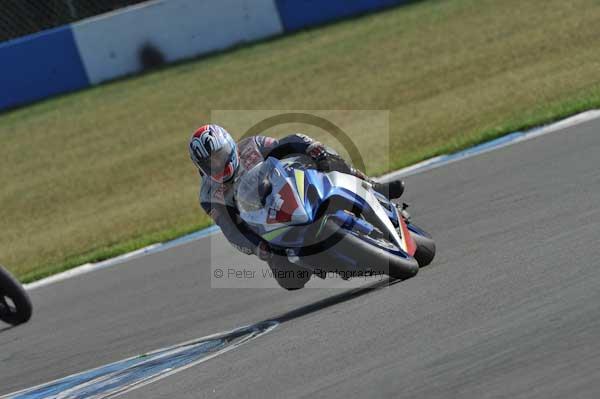 Motorcycle action photographs;Trackday digital images;donington;donington park leicestershire;donington photographs;event digital images;eventdigitalimages;no limits trackday;peter wileman photography;trackday;trackday photos