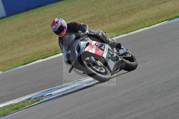 Motorcycle action photographs;Trackday digital images;donington;donington park leicestershire;donington photographs;event digital images;eventdigitalimages;no limits trackday;peter wileman photography;trackday;trackday photos