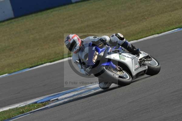 Motorcycle action photographs;Trackday digital images;donington;donington park leicestershire;donington photographs;event digital images;eventdigitalimages;no limits trackday;peter wileman photography;trackday;trackday photos