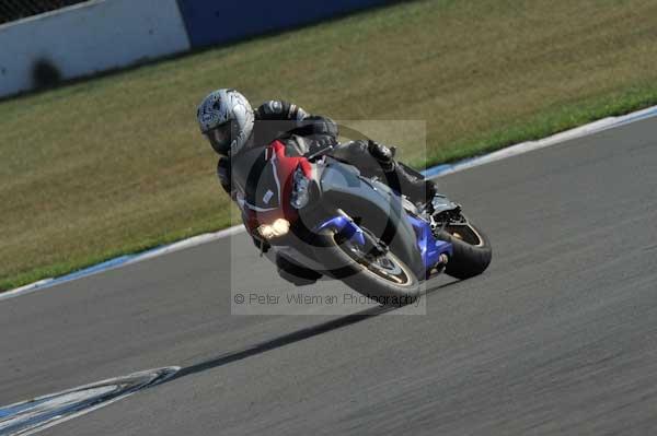 Motorcycle action photographs;Trackday digital images;donington;donington park leicestershire;donington photographs;event digital images;eventdigitalimages;no limits trackday;peter wileman photography;trackday;trackday photos