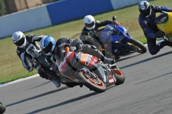 Motorcycle action photographs;Trackday digital images;donington;donington park leicestershire;donington photographs;event digital images;eventdigitalimages;no limits trackday;peter wileman photography;trackday;trackday photos