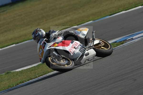 Motorcycle action photographs;Trackday digital images;donington;donington park leicestershire;donington photographs;event digital images;eventdigitalimages;no limits trackday;peter wileman photography;trackday;trackday photos