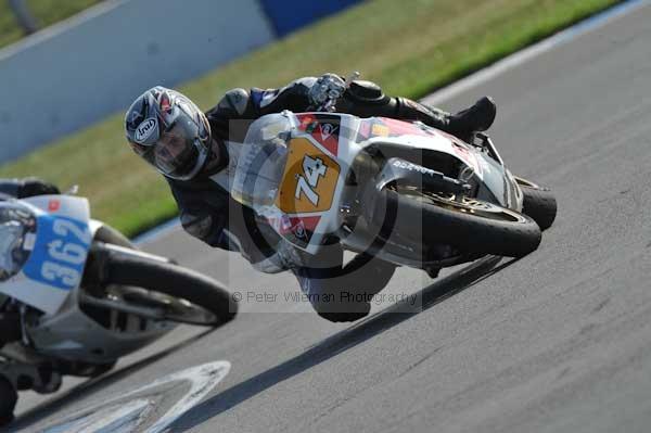 Motorcycle action photographs;Trackday digital images;donington;donington park leicestershire;donington photographs;event digital images;eventdigitalimages;no limits trackday;peter wileman photography;trackday;trackday photos