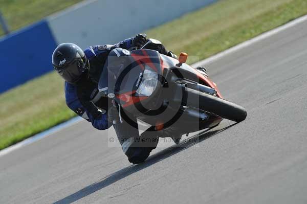 Motorcycle action photographs;Trackday digital images;donington;donington park leicestershire;donington photographs;event digital images;eventdigitalimages;no limits trackday;peter wileman photography;trackday;trackday photos